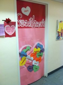 Valentines Day Classroom Door Ideas - DIY Cuteness