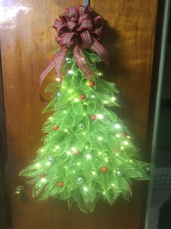 Lit Christmas Tree Wreath