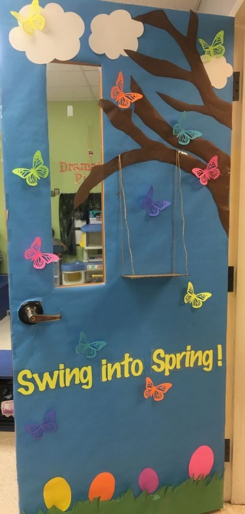 Easter Classroom Door Decor - DIY Cuteness