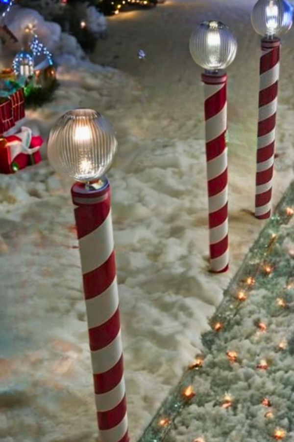 25+ Easy DIY Christmas Decorations for Outside