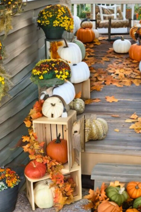15 Rustic Fall Porch Decor Ideas